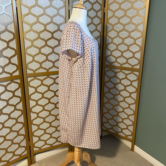 Fun Pattern Maternity Dress - Picture 11 of 11